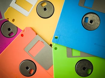 Floppy-Disk-Upcycle-Ideas.jpg