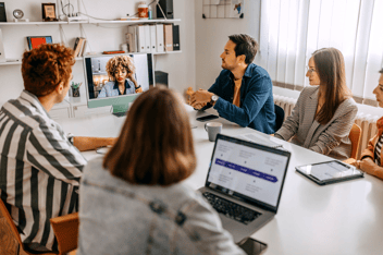 Hybrid Leadership 