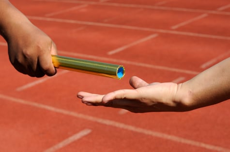 b2b-sales-handoff.jpg